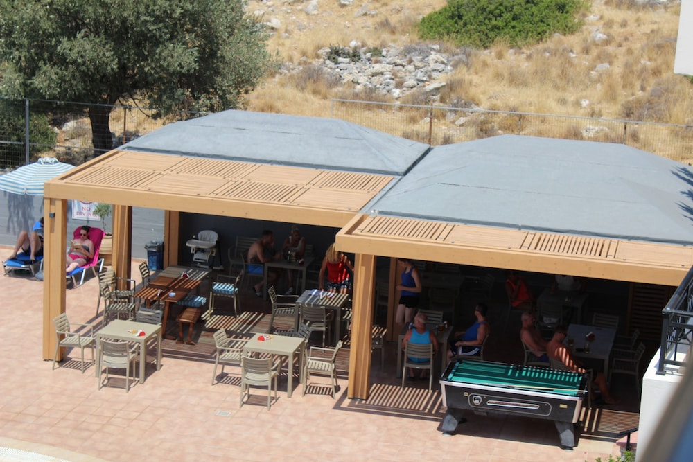 Lindos Nest Hotel 60/74