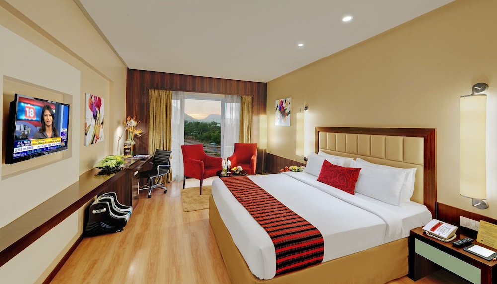 EXPRESS INN NASHIK 11/31