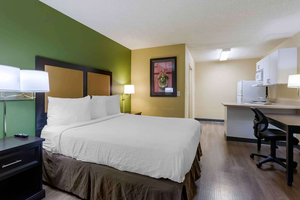 Extended Stay America Phoenix Scottsdale North 14/38