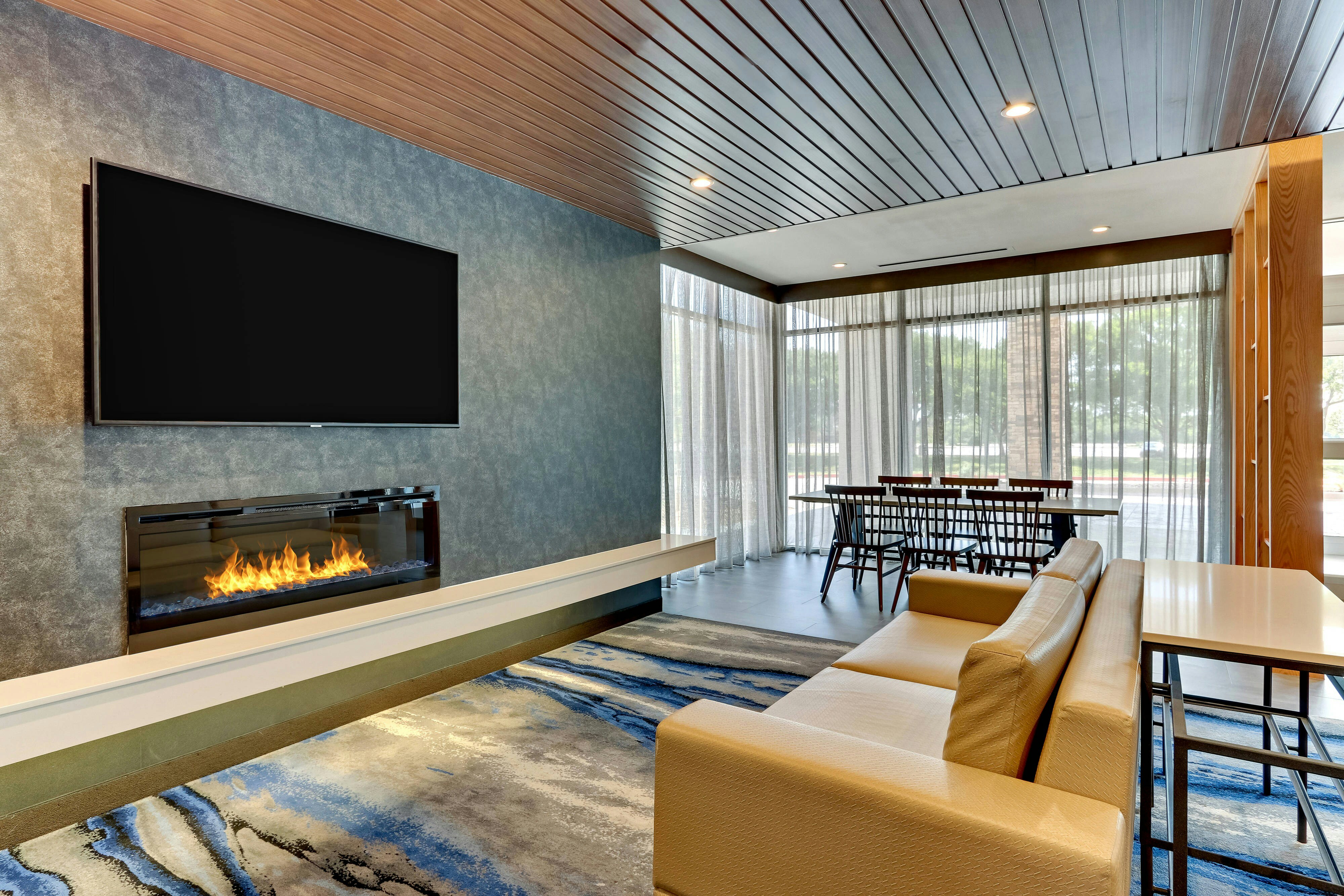 Fairfield Inn & Suites by Marriott Dallas Love Field 7/17