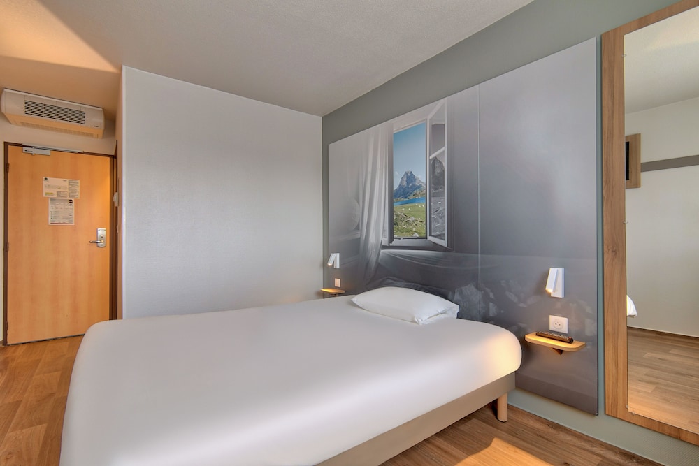 B&B HOTEL Pau Lescar 11/27