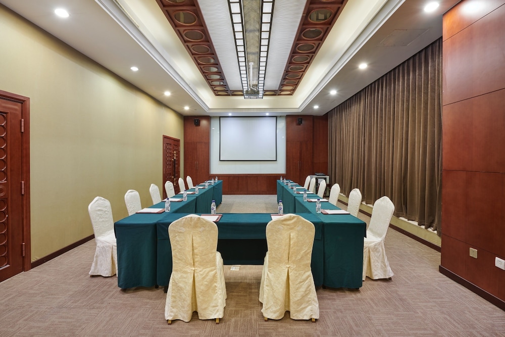 Baifuyi Hotel 48/50