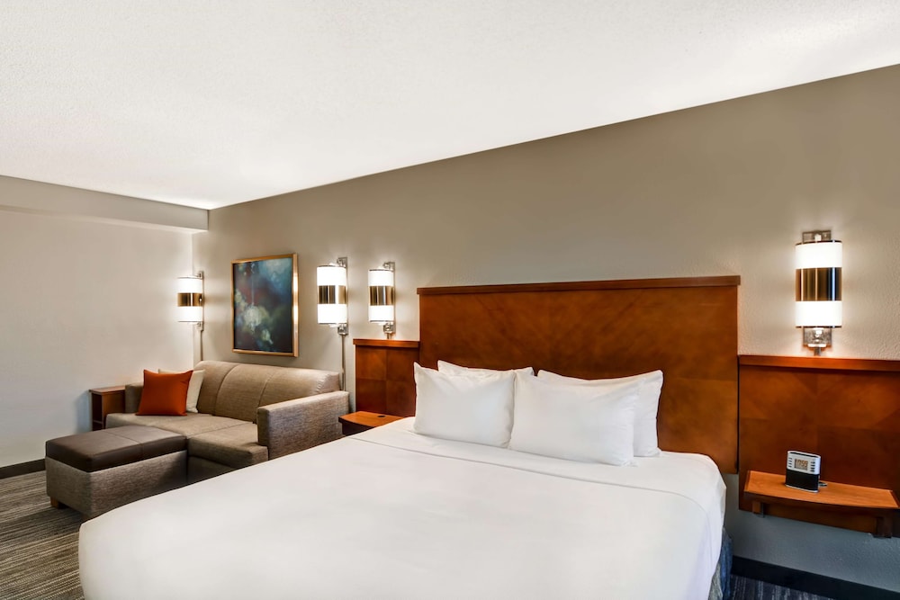 Hyatt Place Memphis Wolfchase Galleria 11/51
