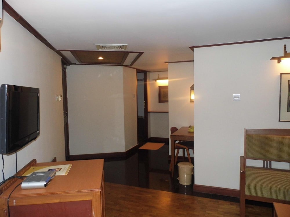 Keys Hotel Malabar Gate 44/50