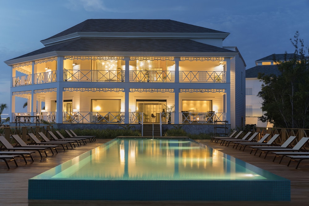 Roof Top, Imperial, Suite, King Bed, Ocean Front, Plunge Pool, Terrace