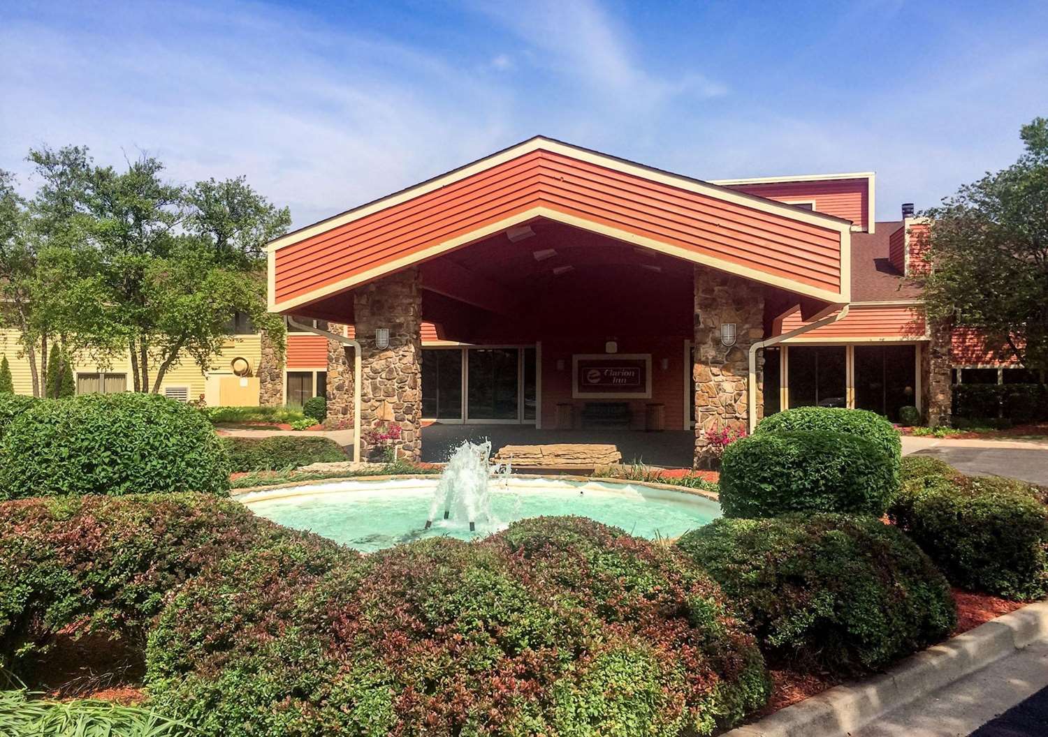 Clarion Inn Merrillville, IN 17/18