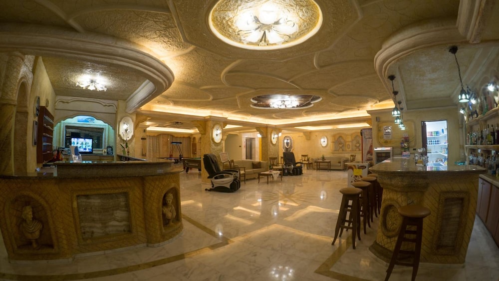 Aphrodite Hotel 7/34