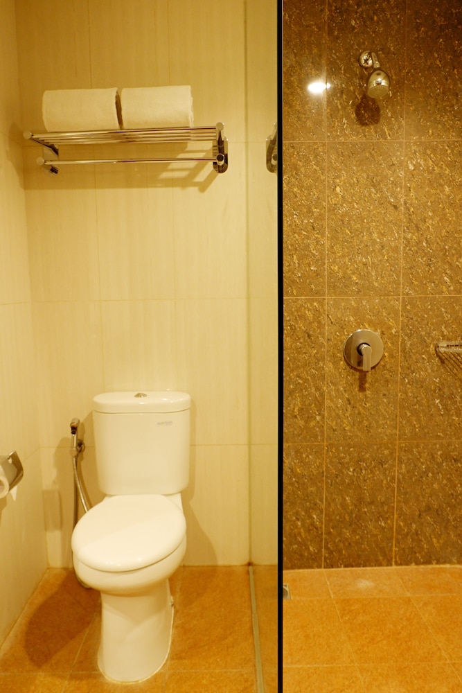 The New Atrium Hotel Yogyakarta 43/45