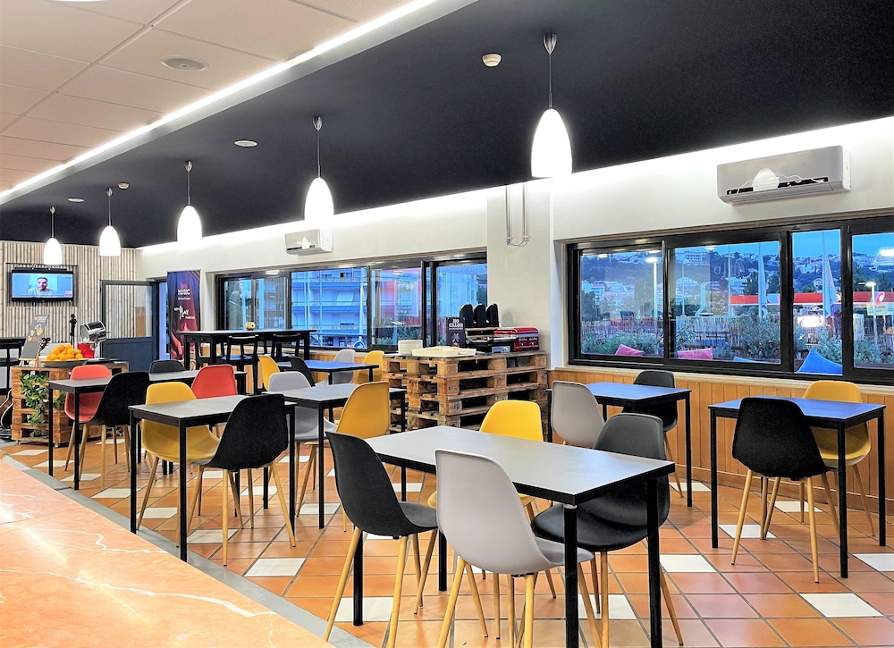 Ibis Leiria Fatima 56/80