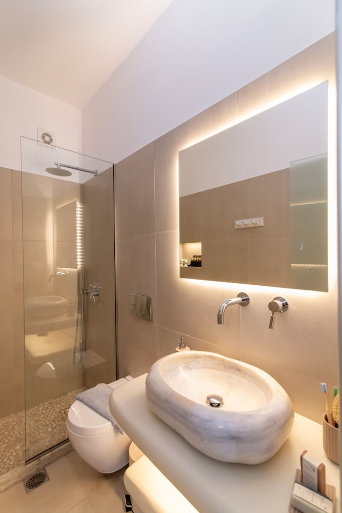 Vincenzo Family Hotel 40/42