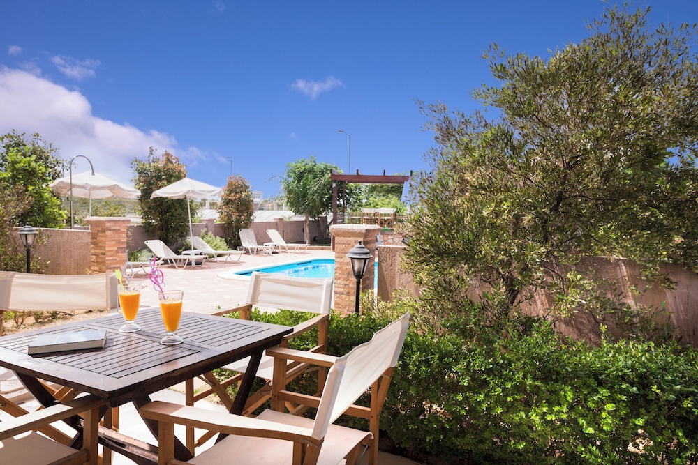 Areti Suites 37/50