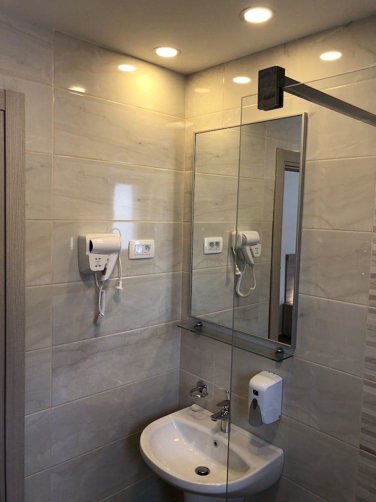 Almare Apartments Budva 45/50