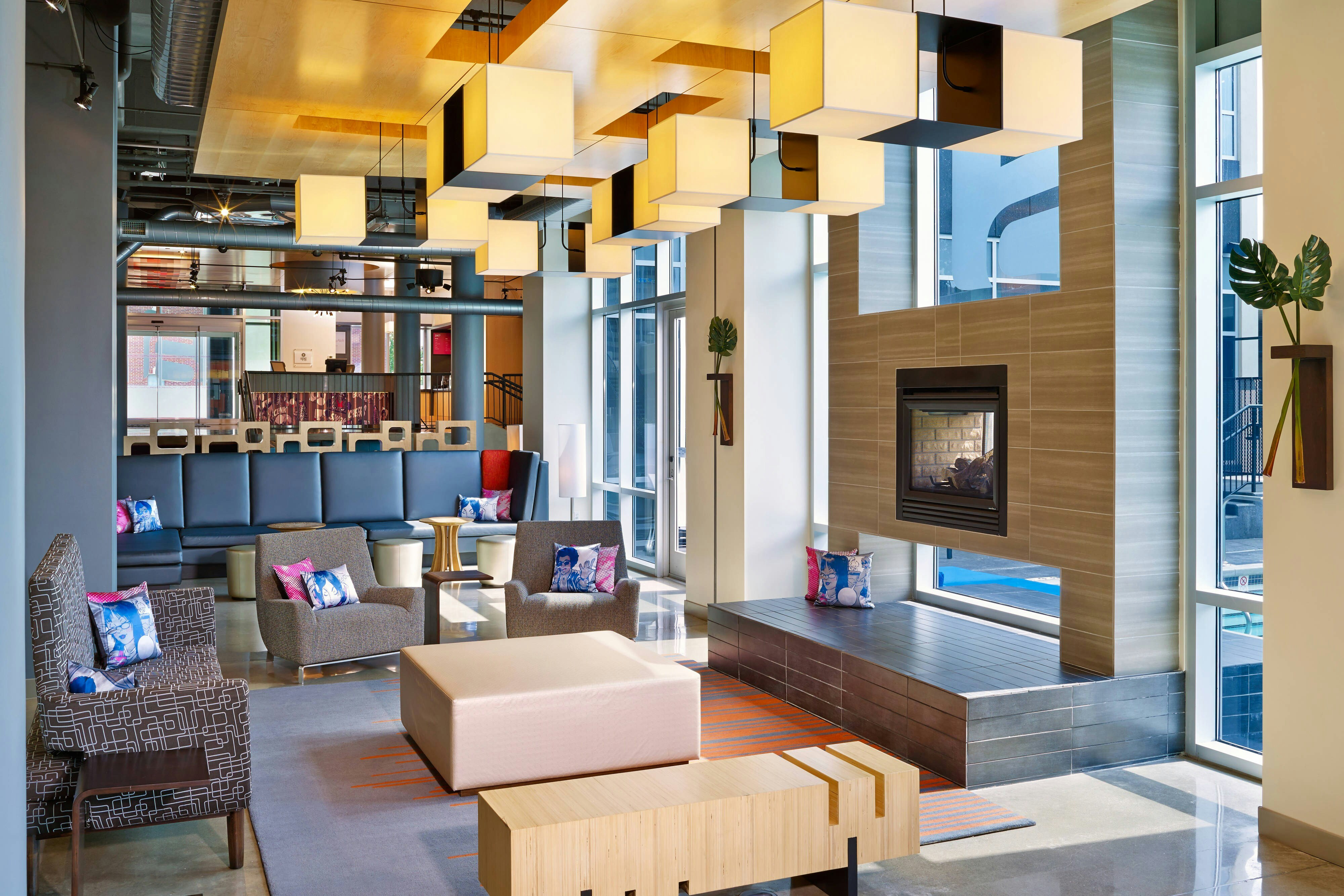 Aloft Oklahoma City Downtown - Bricktown 17/42