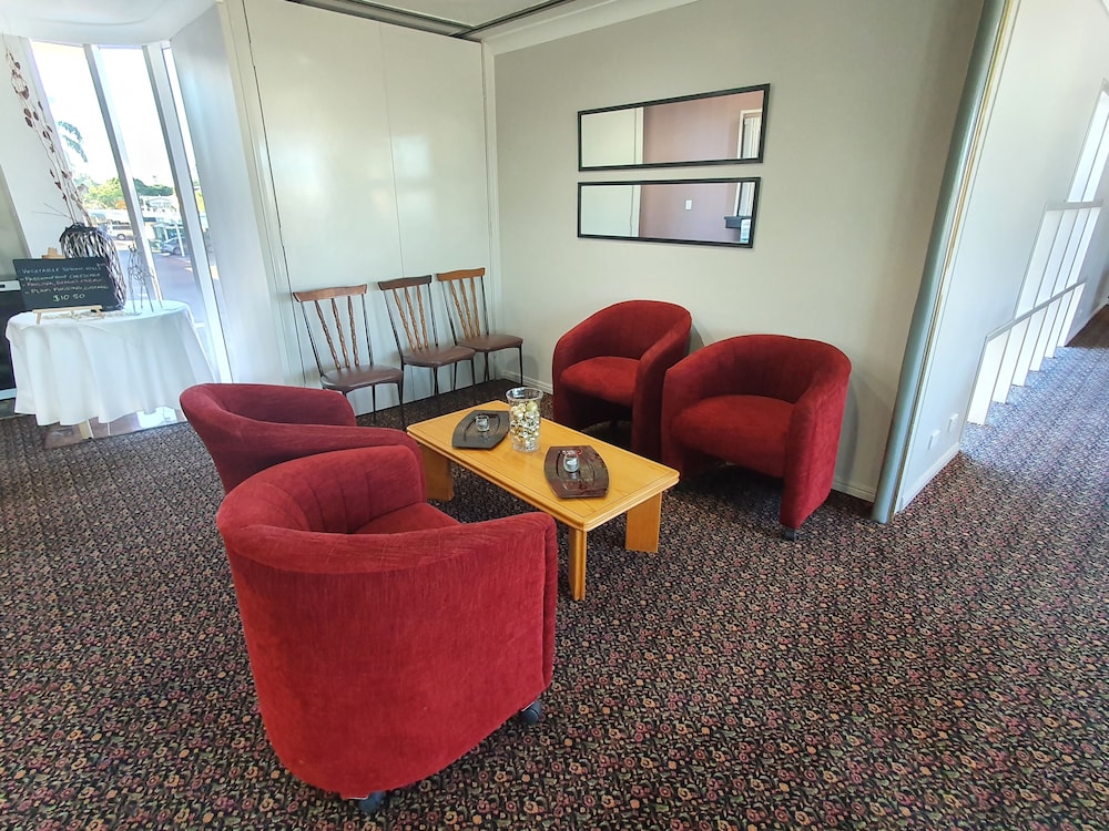Mcnevin S Maryborough Motel 44/69