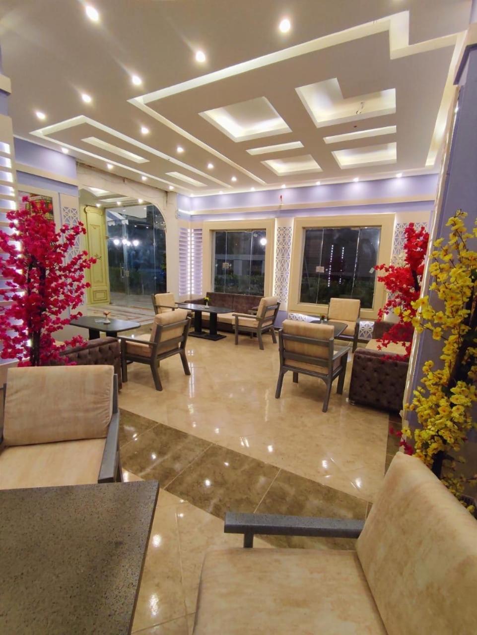 La Boutique Residence 24/36