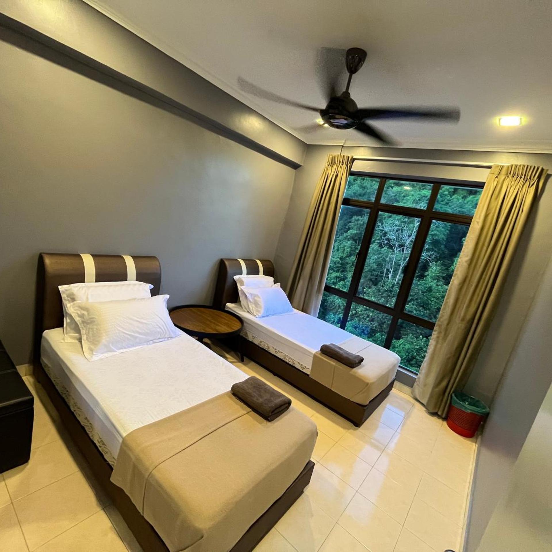 Marina Cove Resort 3/48