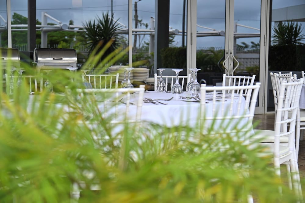 RADISSON BLU HOTEL, ABIDJAN AIRPORT 70/74