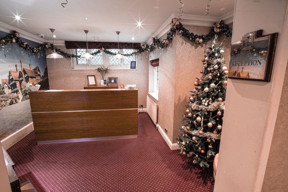 Best Western Plus Grim's Dyke Hotel 3/48