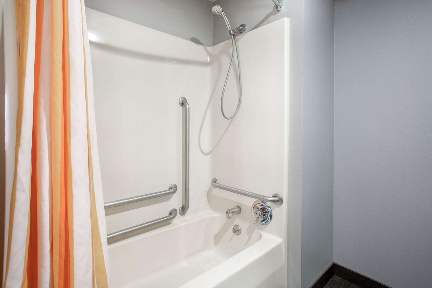 La Quinta Inn St Louis Hazelwood Airport North 58/59