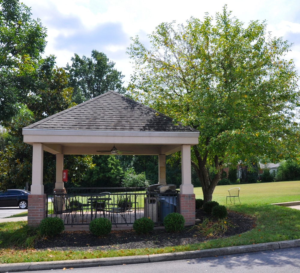 Candlewood Suites Louisville Airport, an IHG Hotel 1/39