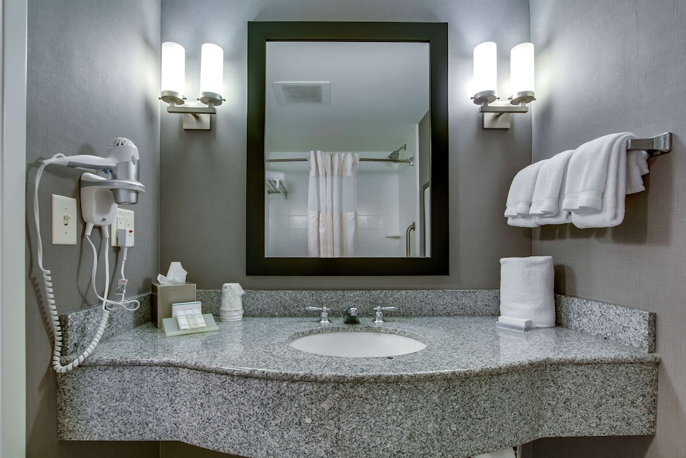 Hilton Garden Inn Louisville Northeast 25/67
