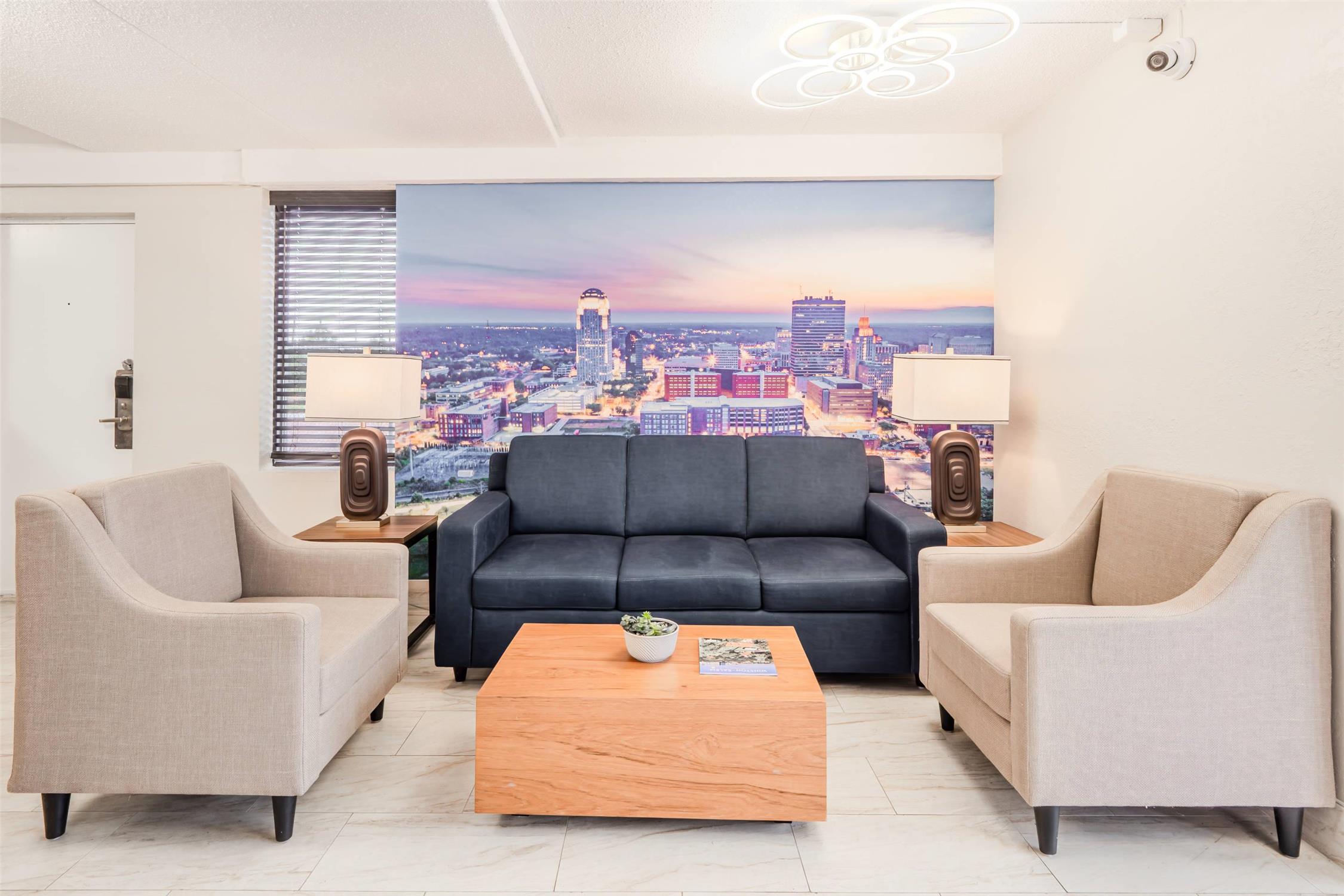 Clarion Pointe Winston - Salem Downtown 14/25