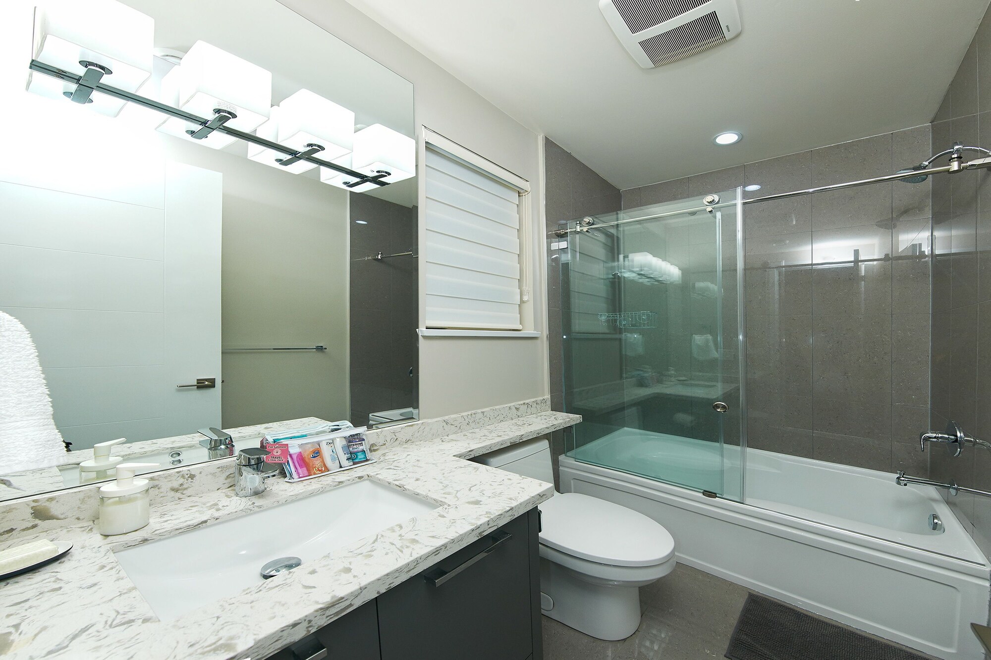 4 Bedrooms, Family, House, 4 Queen Beds, Mountain View، The Chateau 7/8
