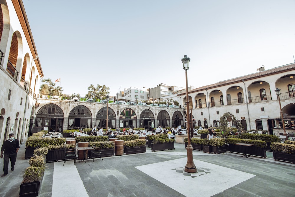Bayazhan Butik Hotel 35/43