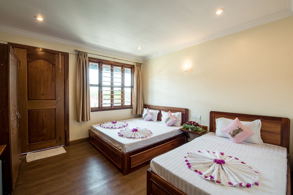 Seng Hout Hotel 29/53