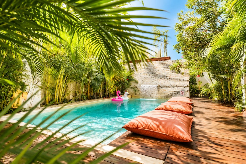 The Strabon Tulum 47/86