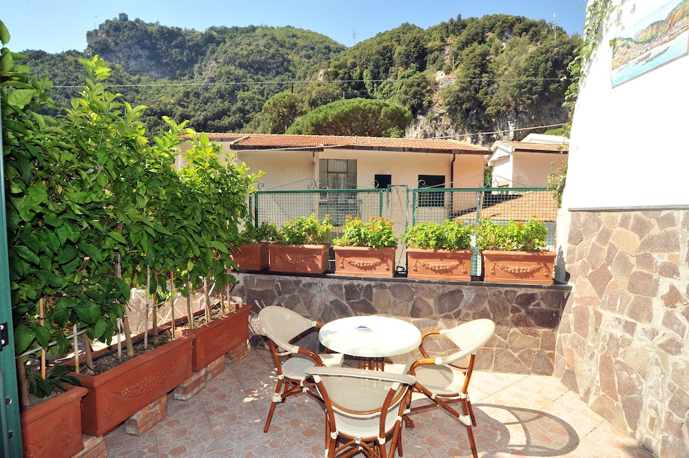 Adriana B And B Villa 2/35