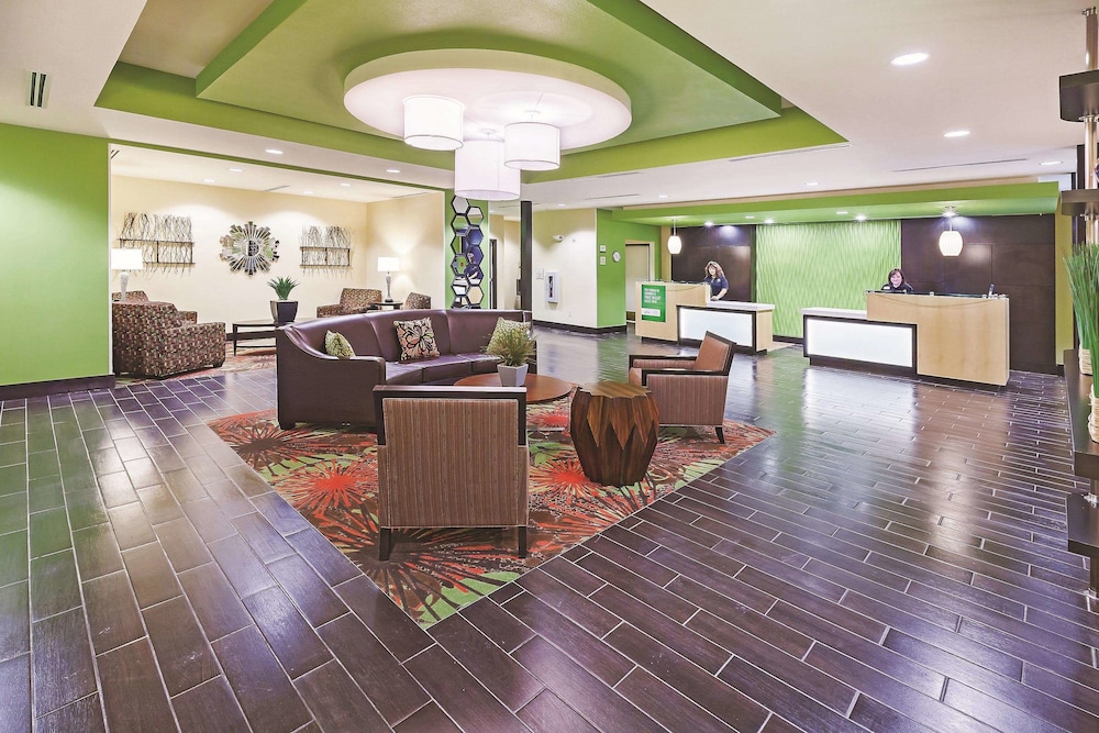 La Quinta Inn & Suites by Wyndham Pecos 52/62