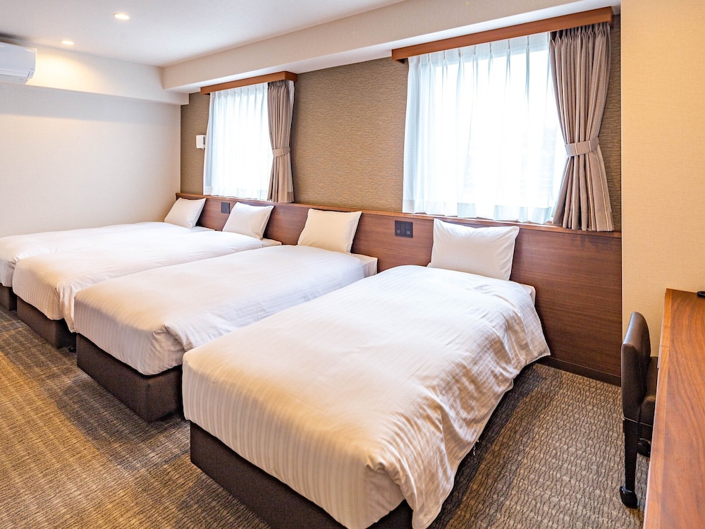 Bande Hotel Tempozan 24/43