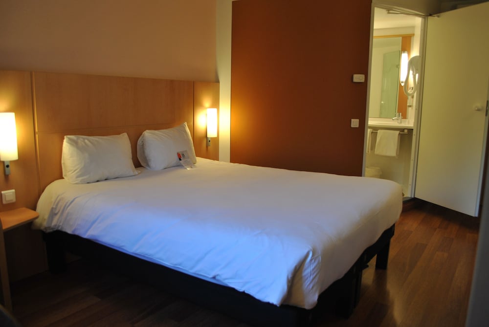 Ibis Loriol Le Pouzin 19/51