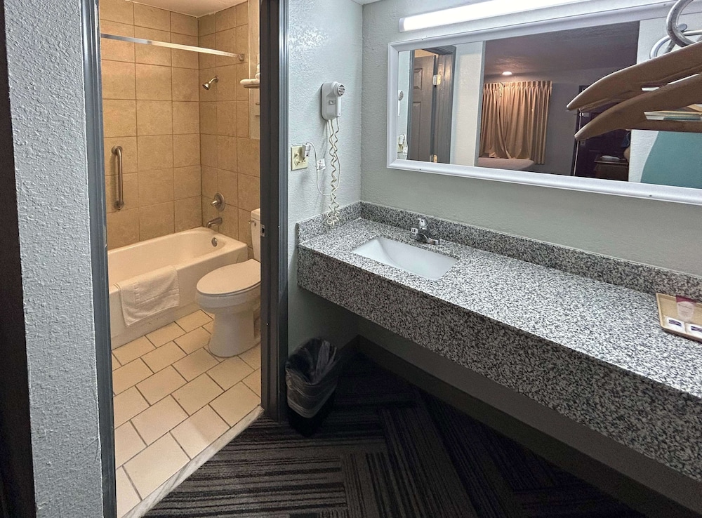 Motel6 Ada, OK 33/33