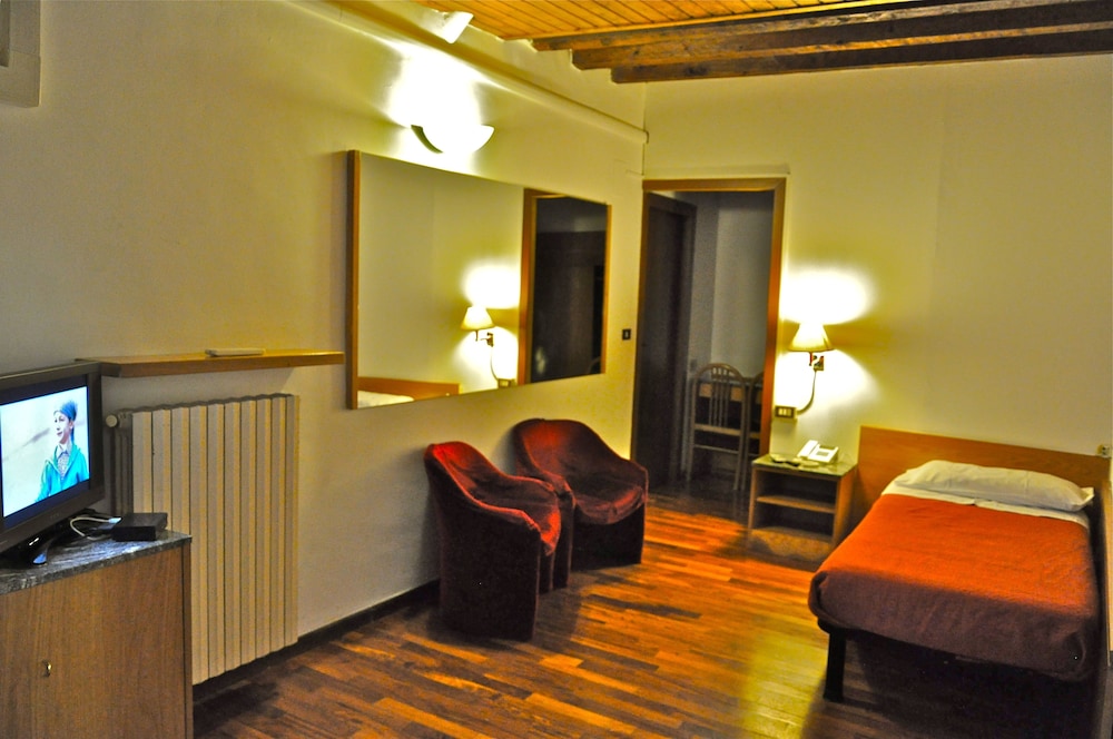 Hotel Vecchia Milano 30/57