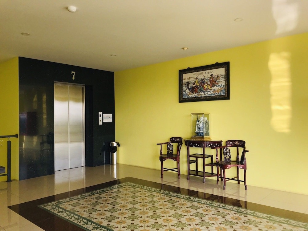 Phuket Chinoinn Hotel 24/65