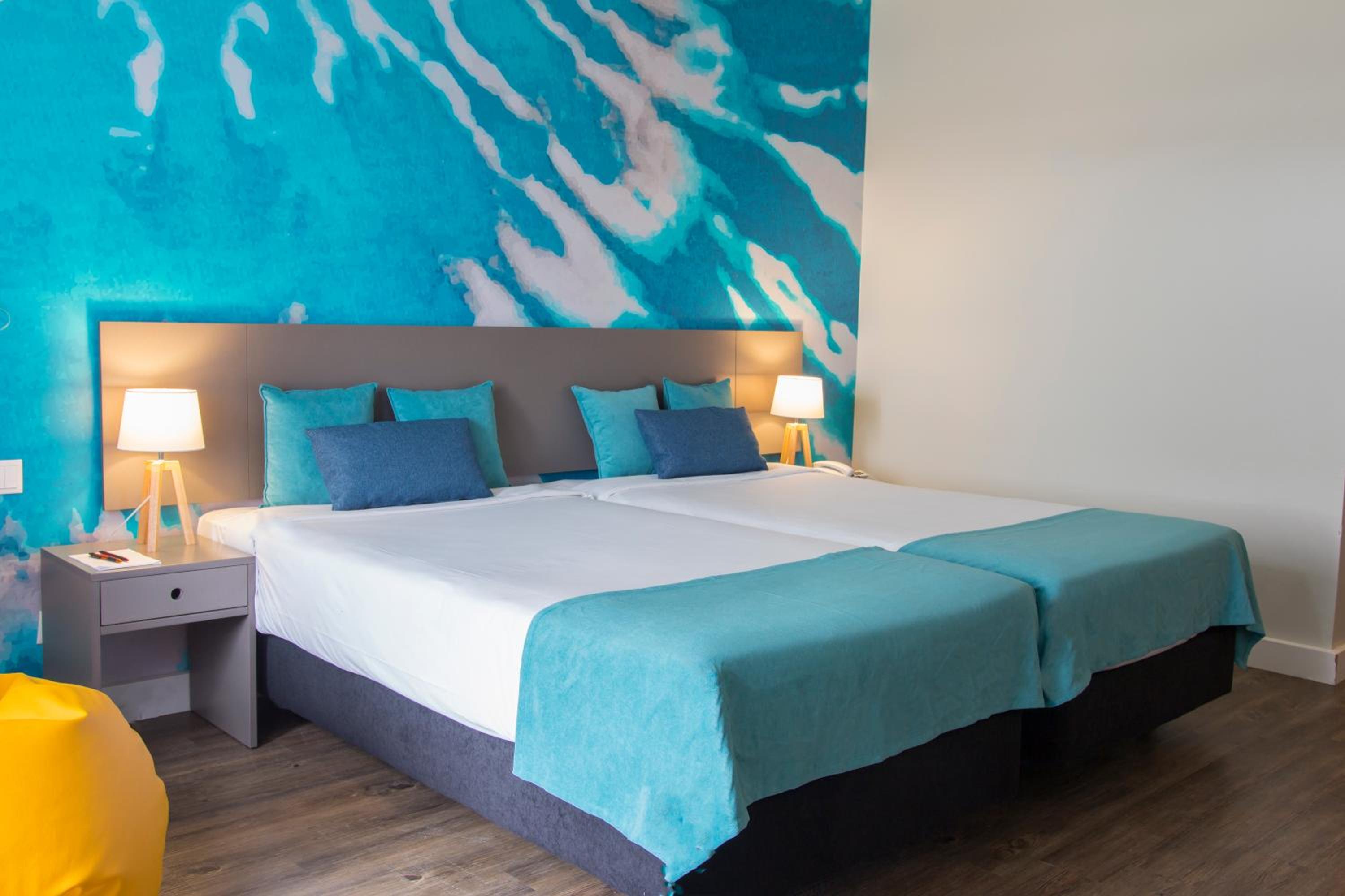Room, Double or Twin Bed, Star Inn Peniche 4/10