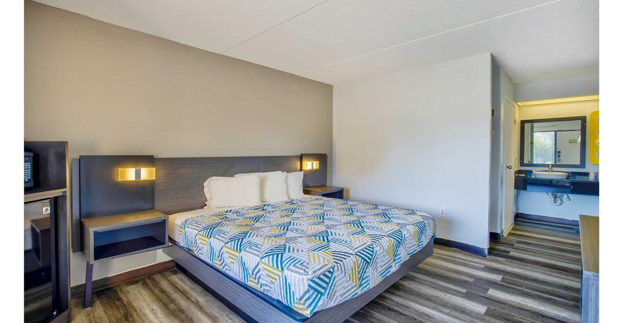 غرفة بسرير كينج لغير المدخنين، Motel6 Ashland, VA 3/7