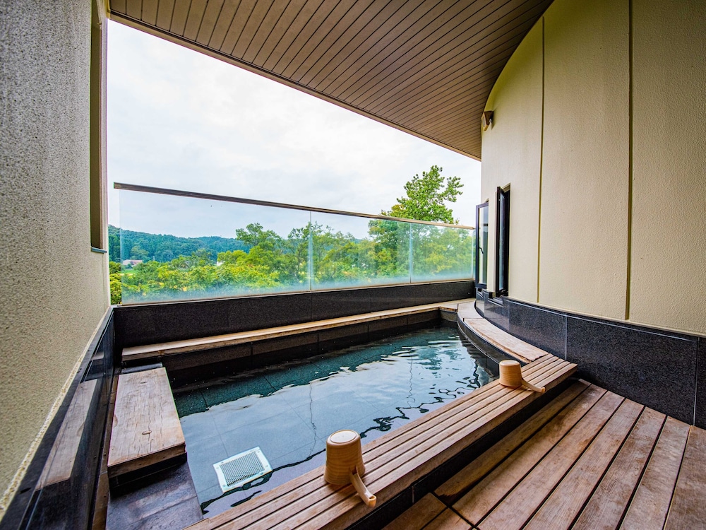 Hotel Hyakumangoku 25/50