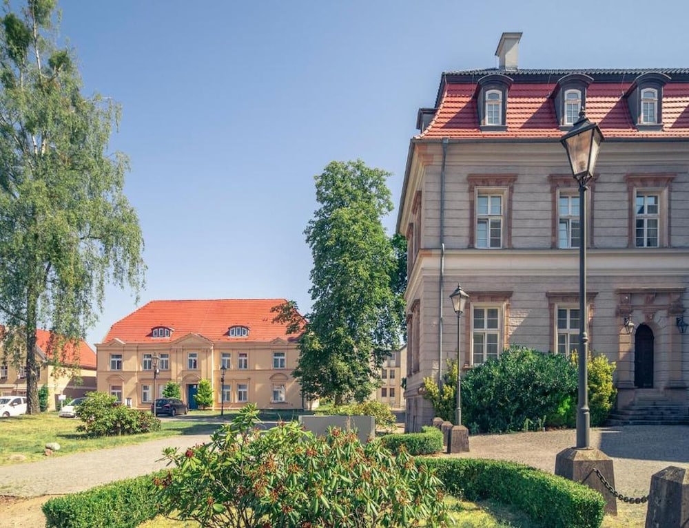 Hotel Schloss Neustadt-Glewe 1/42