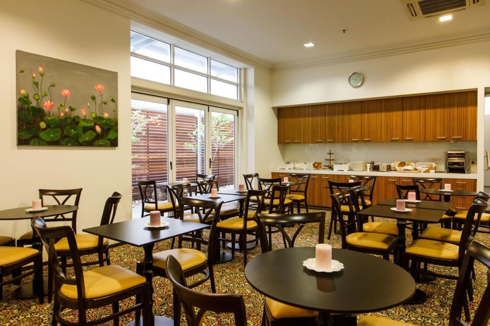 Adabco Boutique Hotel Adelaide 50/60