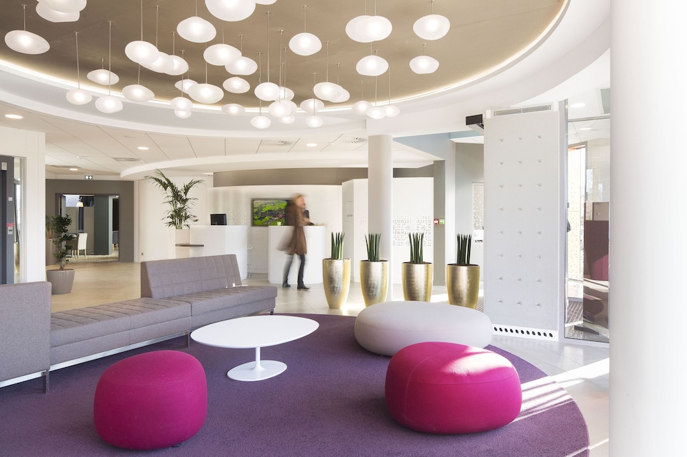 Lobby at Oceania Rennes, SAINT-GREGOIRE
