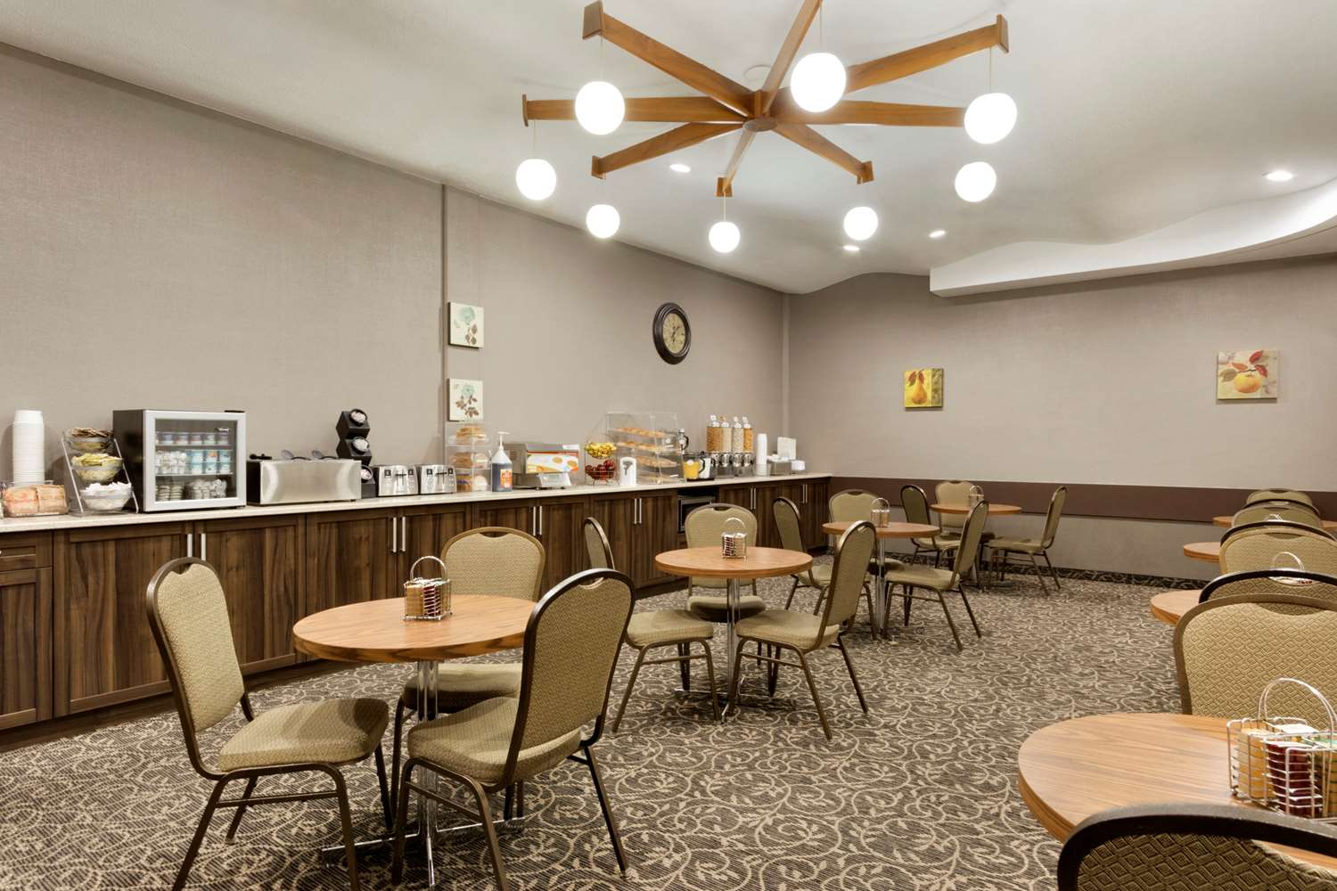Travelodge by Wyndham Lethbridge 6/11