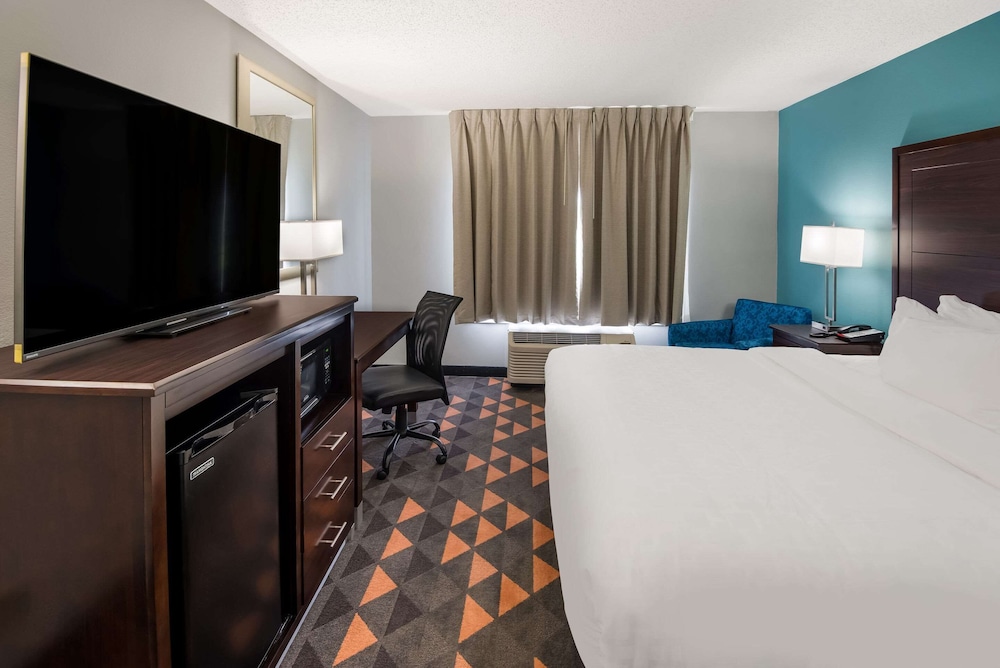 ROOM, KING BED, ACCESSIBLE