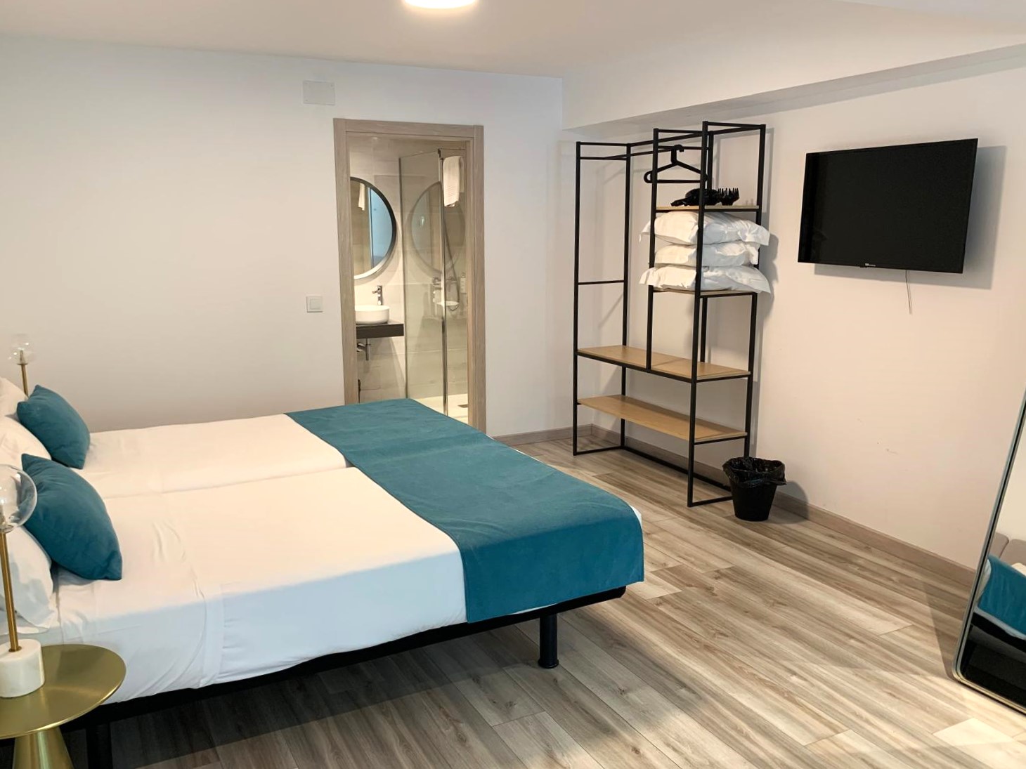 غرفة عائلية، Pombal Rooms Santiago 2/3