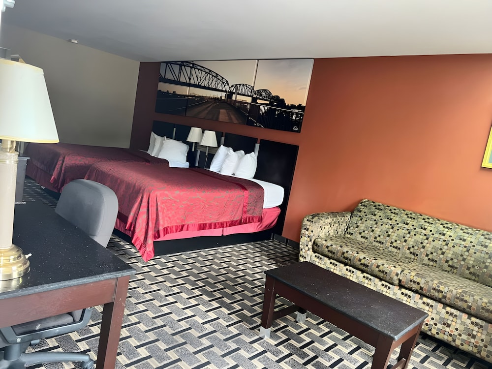 Days Inn and Suites By Wyndham Pine Bluff 4/27