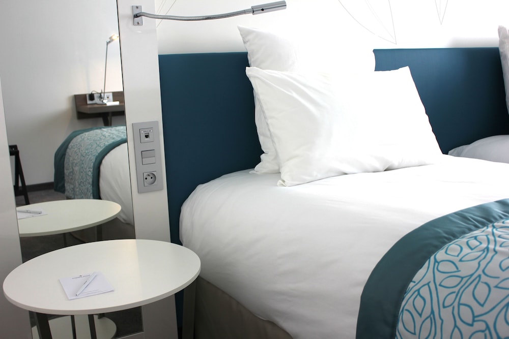 Golden Tulip Marseille Euromed 23/63