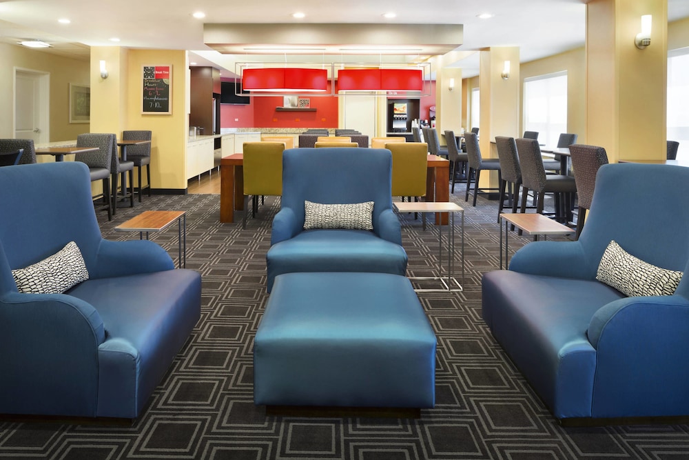 TownePlace Suites Chicago Naperville 14/22