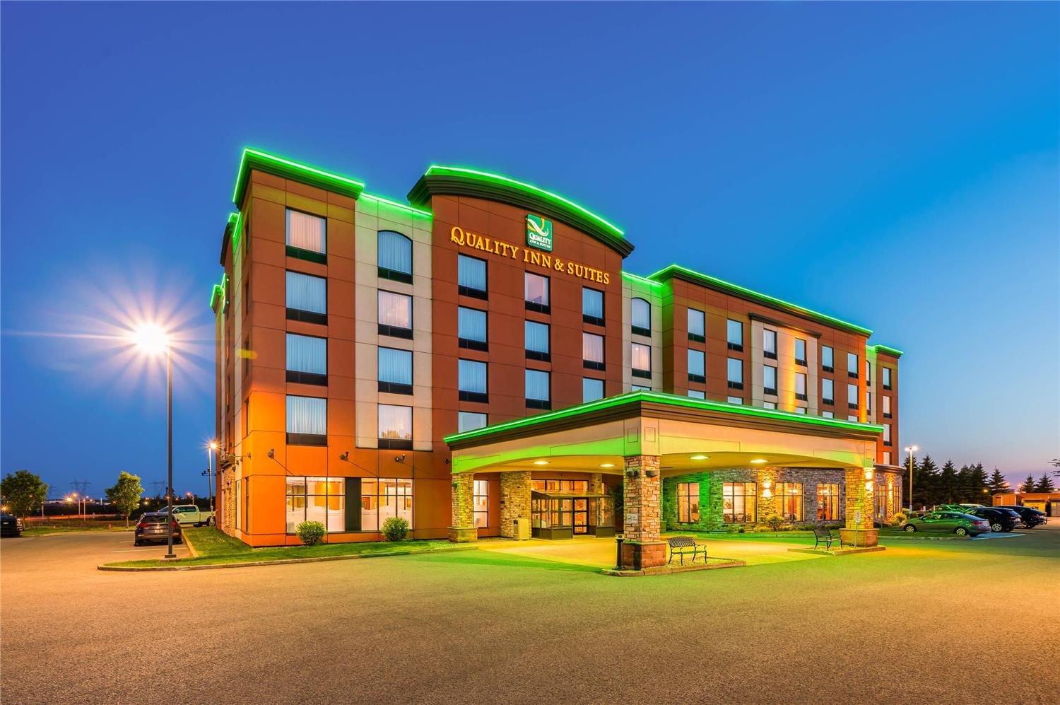 Quality Inn Suites Levis 1/18